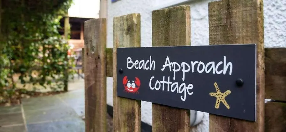 Beach Approach Cottage - 30 Steps From Beach - Luxury House With Covered Table Tennis - Netflix Smart Tv Filey